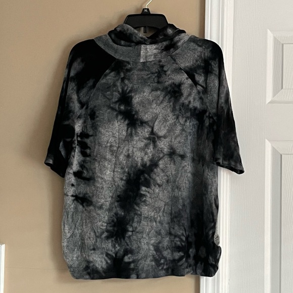 Coin 1804 Black and White Tie Dye Cowlneck Top - Picture 3 of 3
